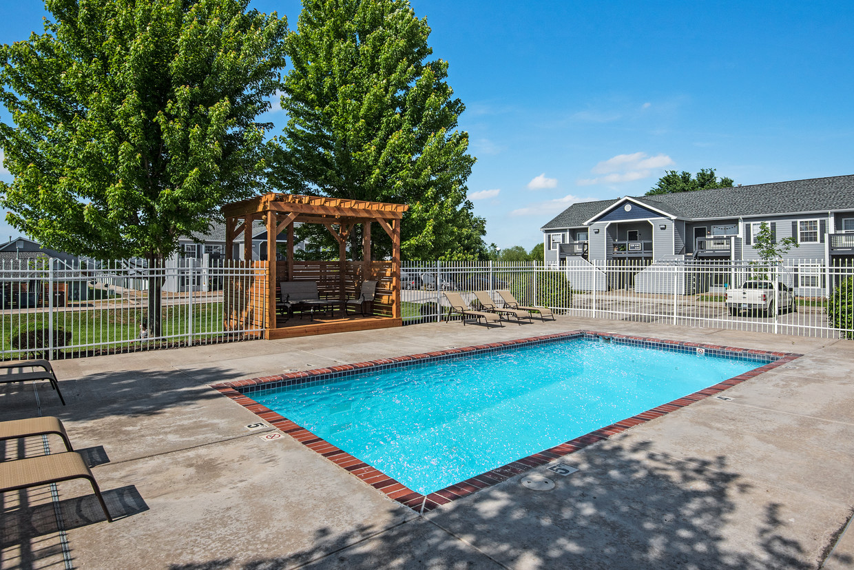 Riverbend Apartments in Eudora, KS